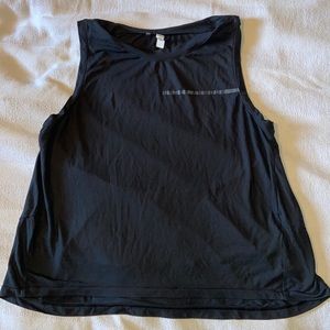 Under armour tank top size medium